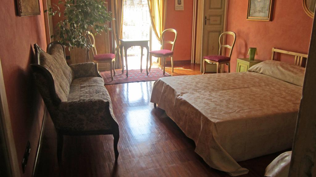 San Quintino B&B Torino Szoba fotó